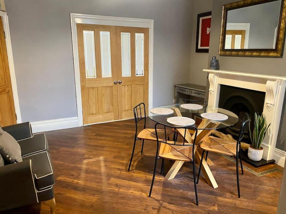 Spacious, Cosy 3 Bedroom House In Preston. Πρέστον Εξωτερικό φωτογραφία