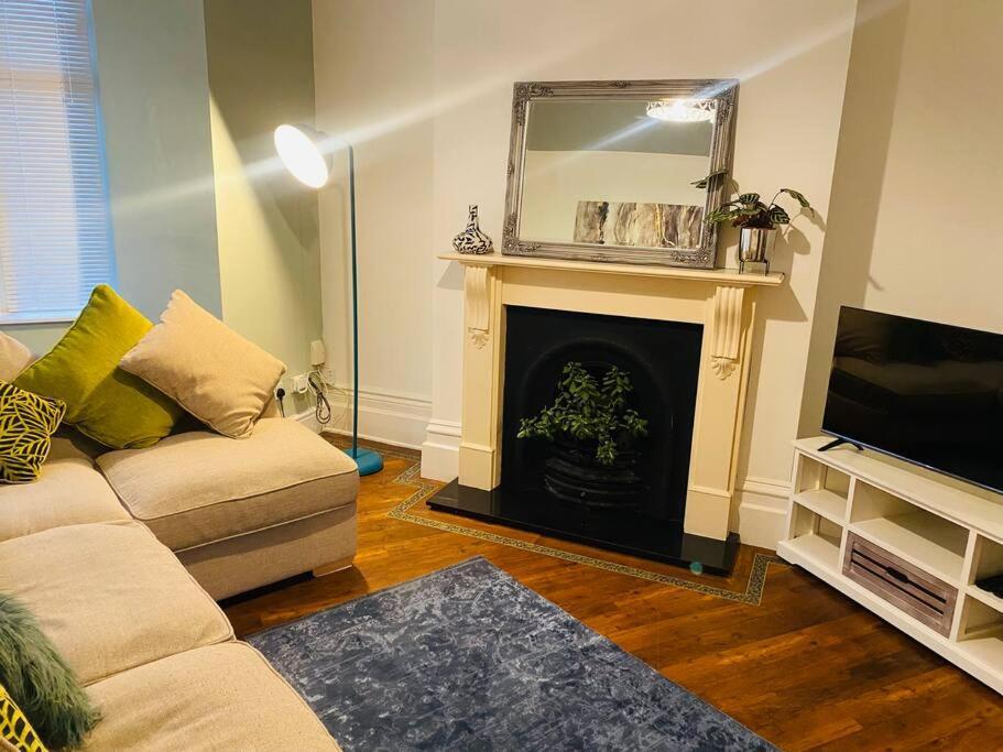 Spacious, Cosy 3 Bedroom House In Preston. Πρέστον Εξωτερικό φωτογραφία
