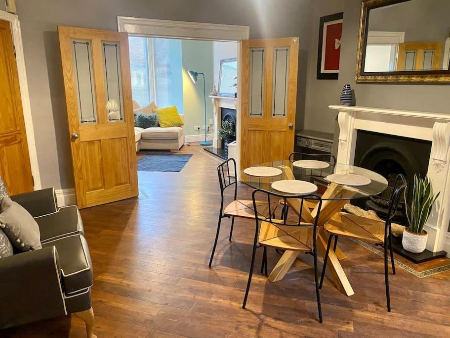 Spacious, Cosy 3 Bedroom House In Preston. Πρέστον Εξωτερικό φωτογραφία
